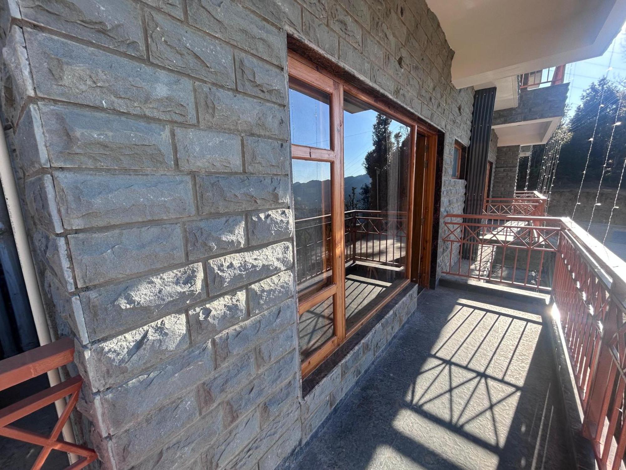Shalom Hillcrest Inn Shimla Ngoại thất bức ảnh